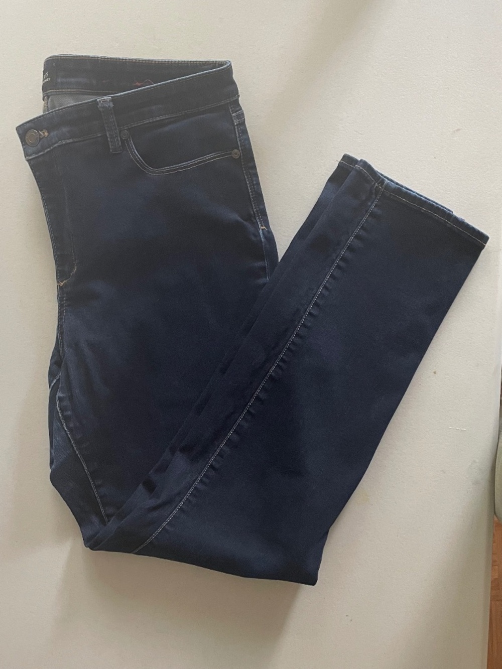 Talbots Flawless Five-Pocket Straight-leg Jeans Dark Wash Denim in Size 14 - Picture 2 of 10